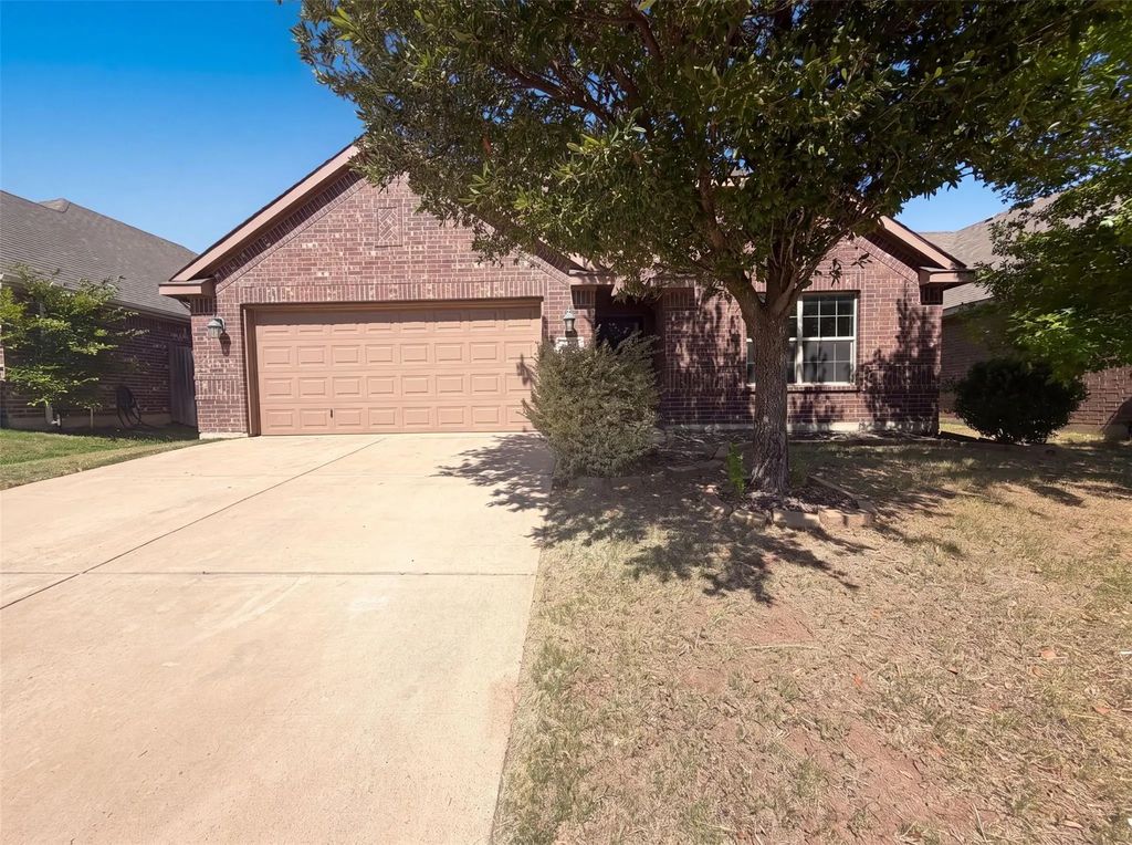 11920 Hassop Lane, Burleson