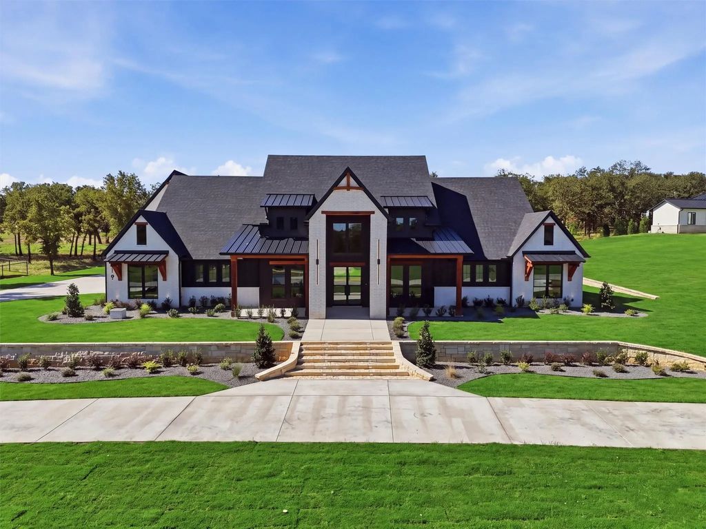 519 Royal Santana Run, Weatherford