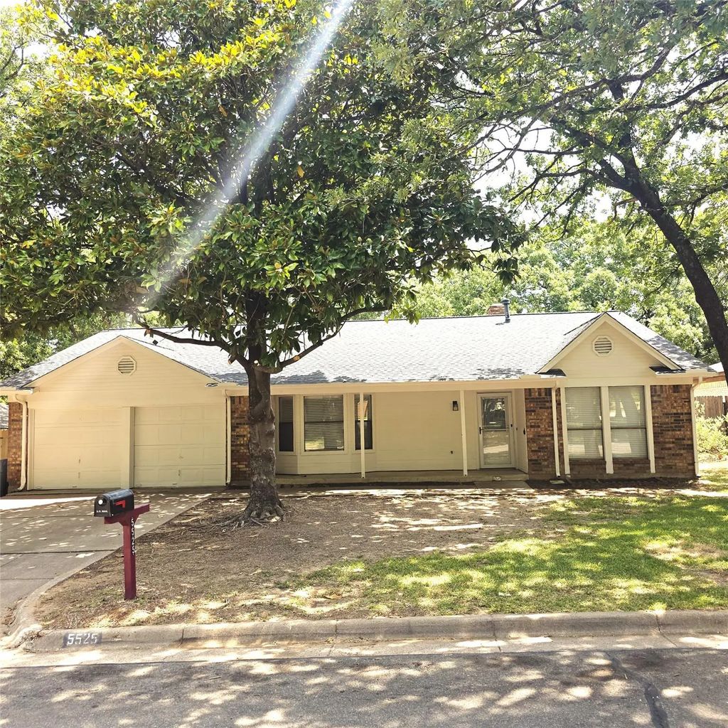 5525 Parliament Drive, Arlington