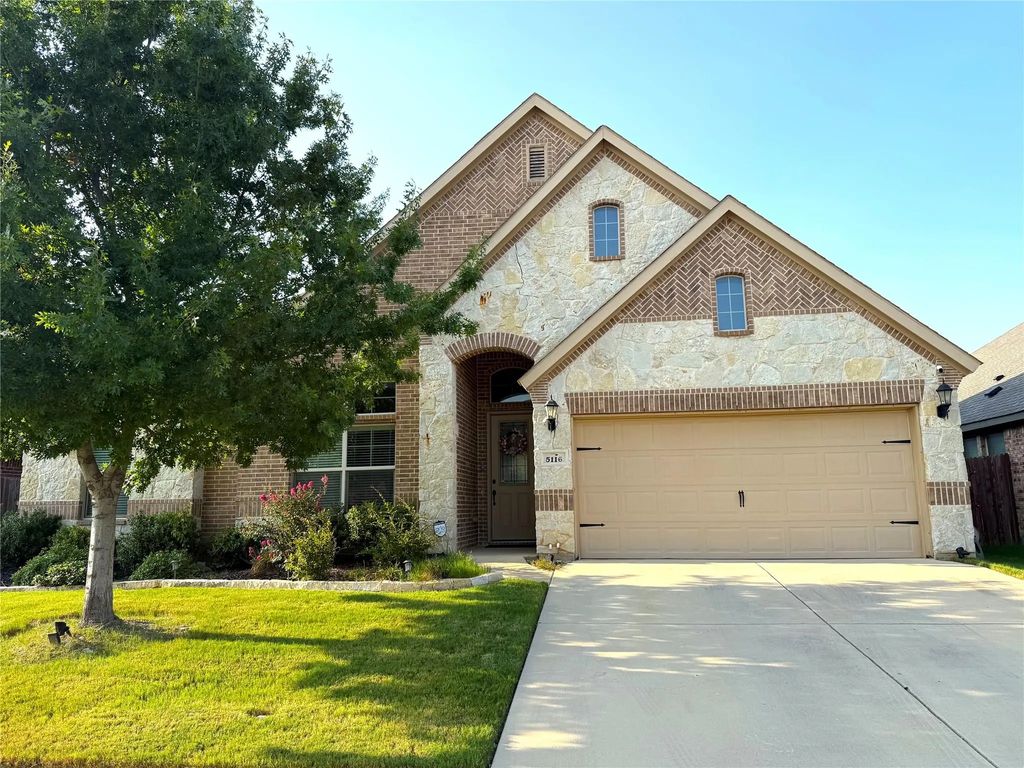 5116 Chisholm View Drive, Fort Worth