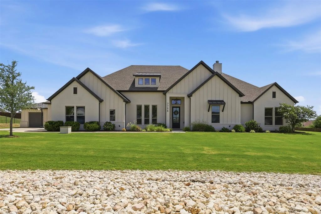 7736 Laura Lake Lane, Fort Worth
