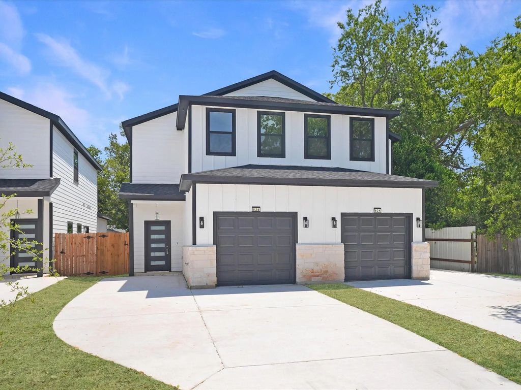 826 Stamps Avenue, Fort Worth