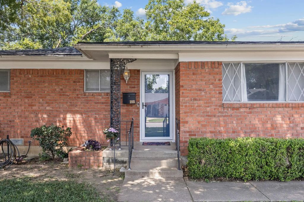 2113 David Drive, Fort Worth