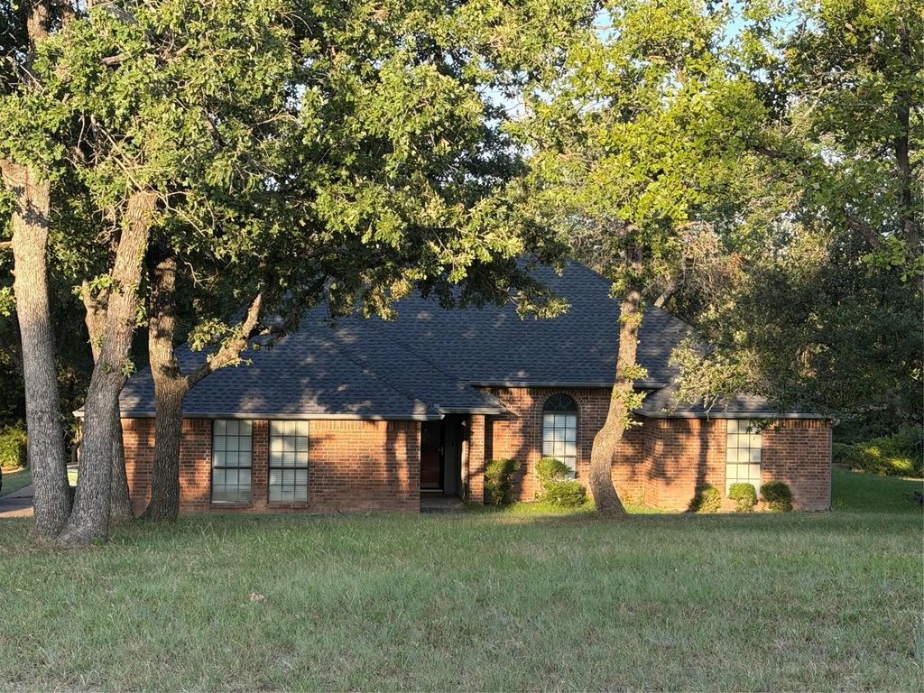 113 Cottonwood Court, Hudson Oaks