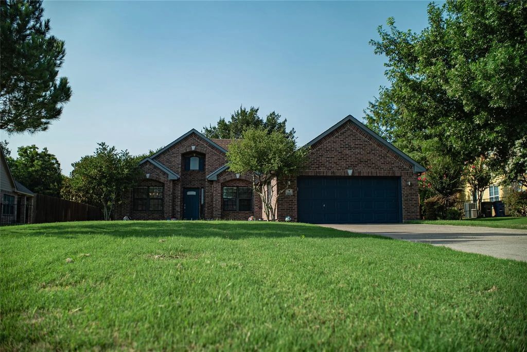 2521 Glenn Ranch Drive, Burleson