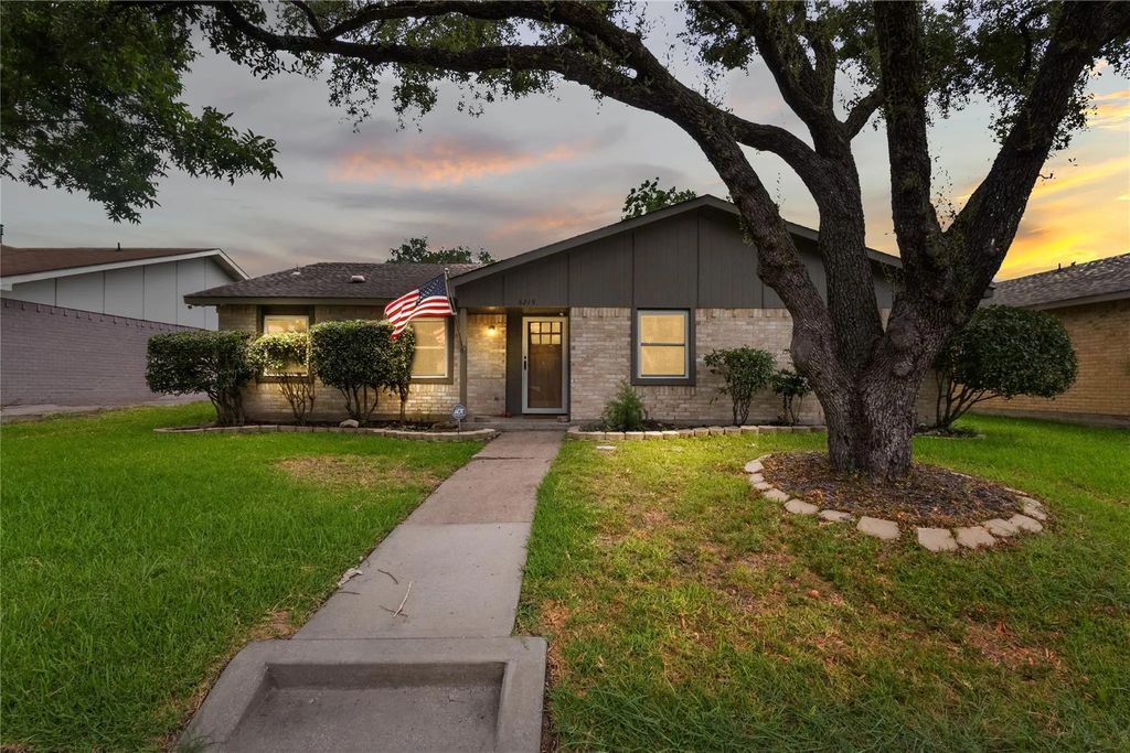 6219 Cedar Lane, Rowlett