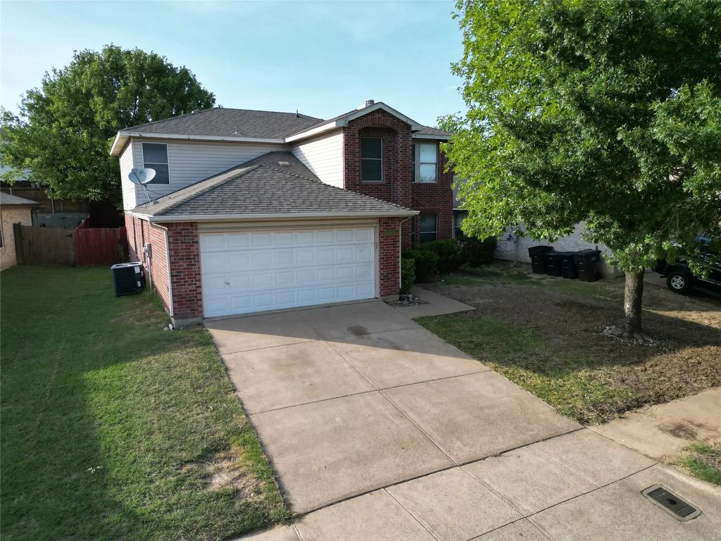5356 Royal Birkdale Drive, Fort Worth