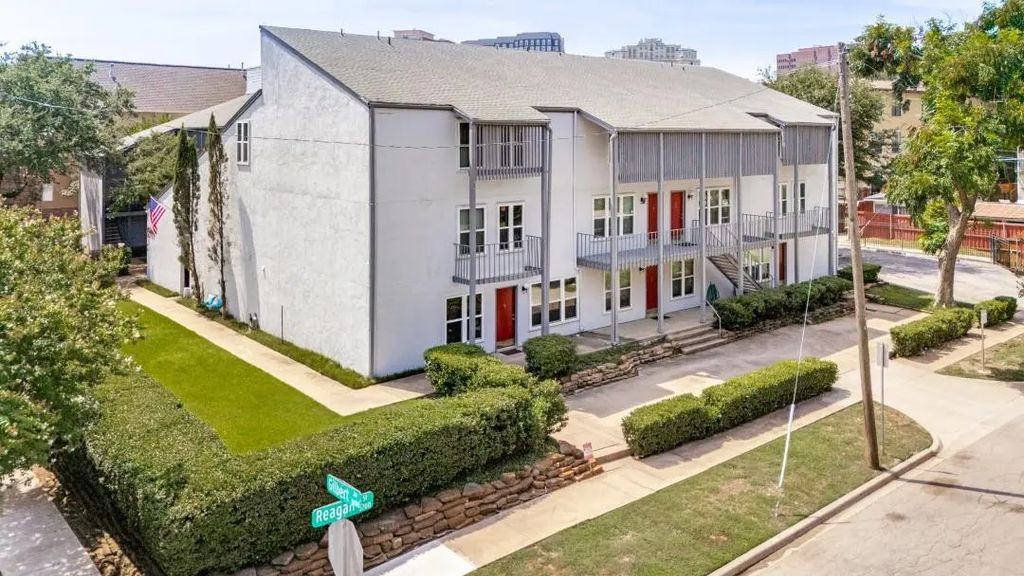 3827 Gilbert Avenue 109, Dallas