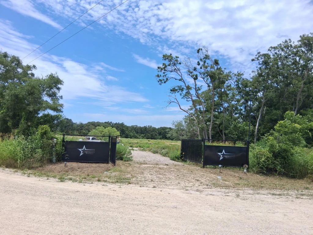 3069 County Road 423 E, May