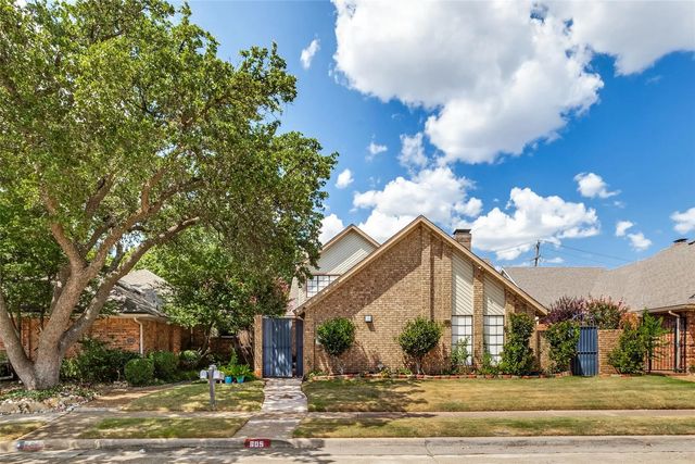 605 Woodway Lane, Richardson