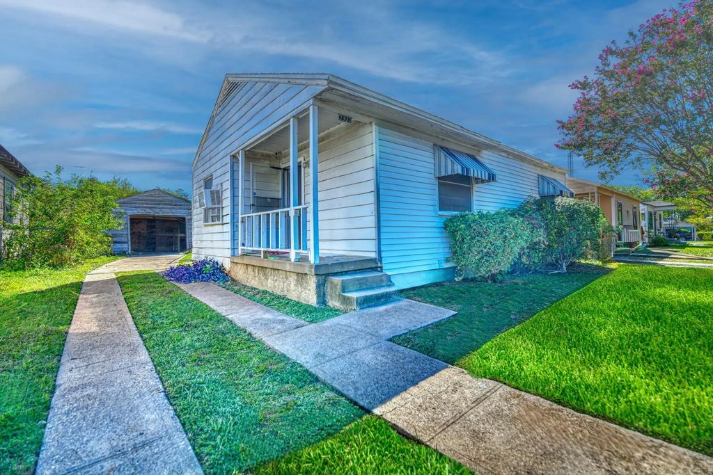 3330 Utah Avenue, Dallas