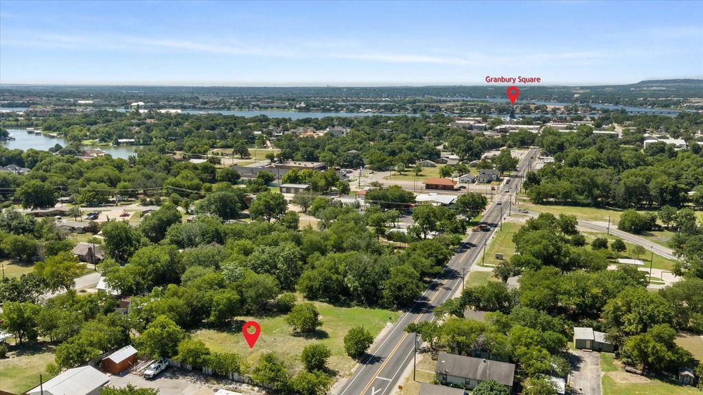 721 N Houston Street, Granbury