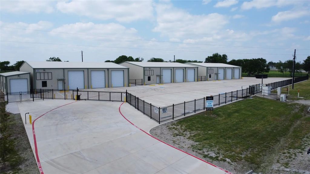 16013 Fm 429, Terrell