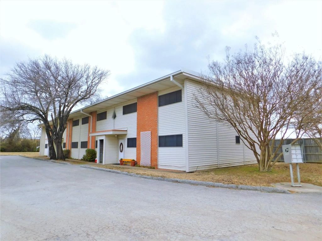 401 Betchan Street 4a, Lake Dallas