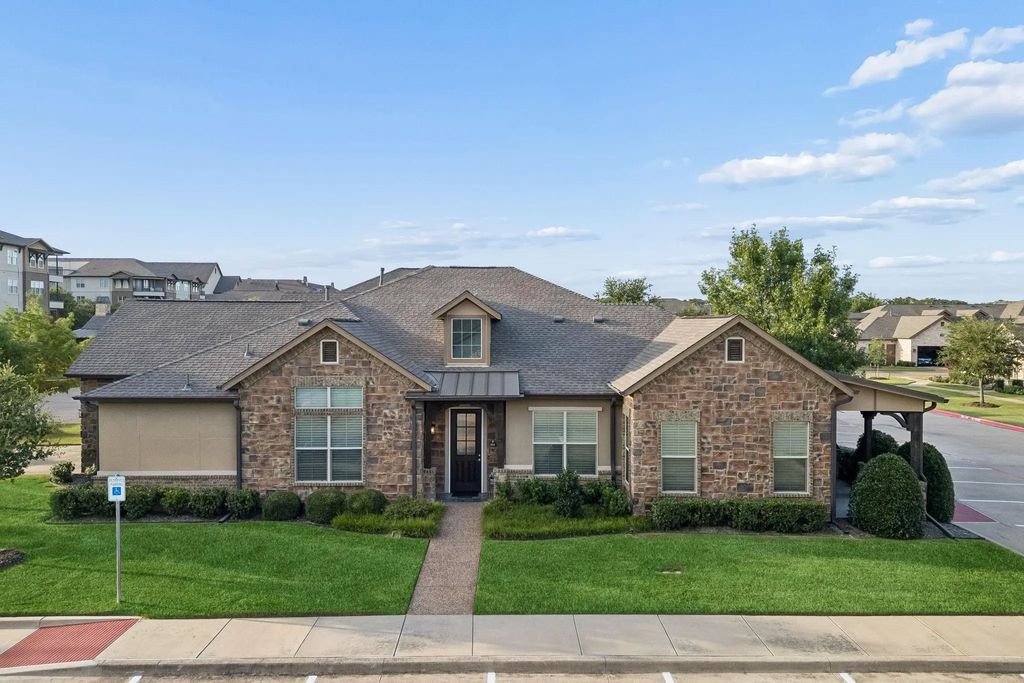 441 Watermere Drive, Southlake