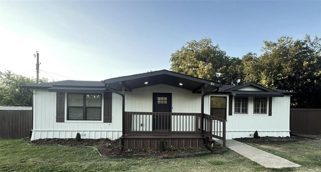 811 Thompson Street, Gainesville