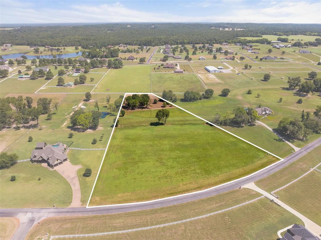 23050 Bridle View Drive, Lindale