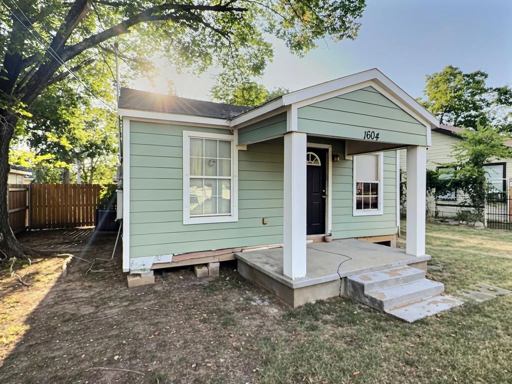 1604 S Edgewood Terrace, Fort Worth