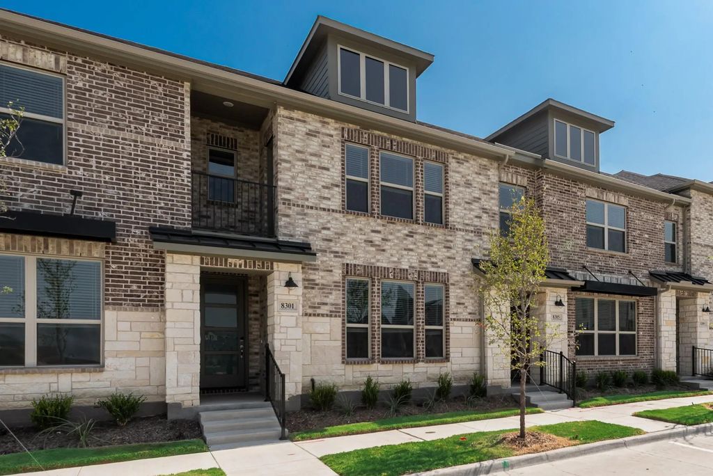 8301 Bayside Drive, Rowlett