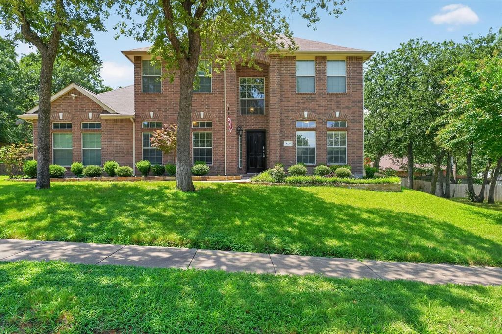 720 Big Horn Trail, Crowley