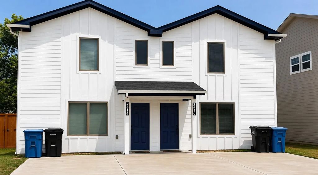 2614 & 2616 S Fannin Avenue, Denison