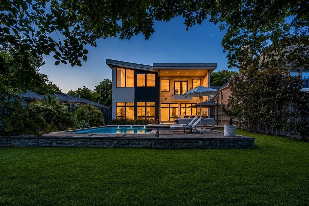 2215 Madera Street, Dallas