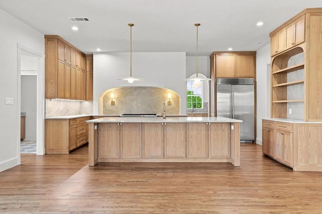 8295 Mountain View Road, Aubrey