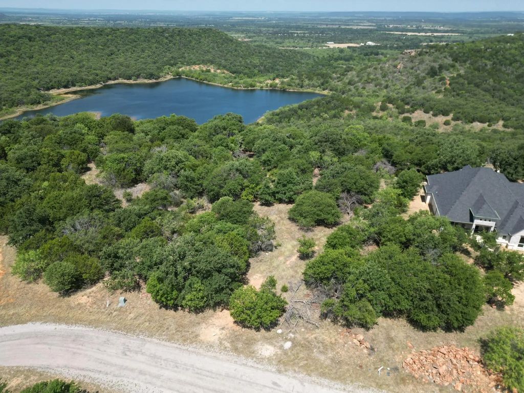 B14 Glenhollow Drive, Gordon