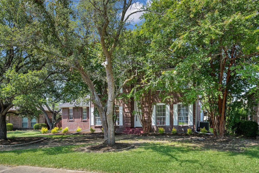 7122 Don Gomez Lane, Garland
