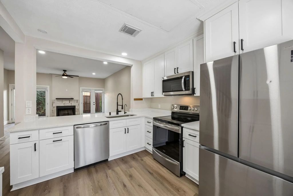 3904 Rawlins Street 116, Dallas