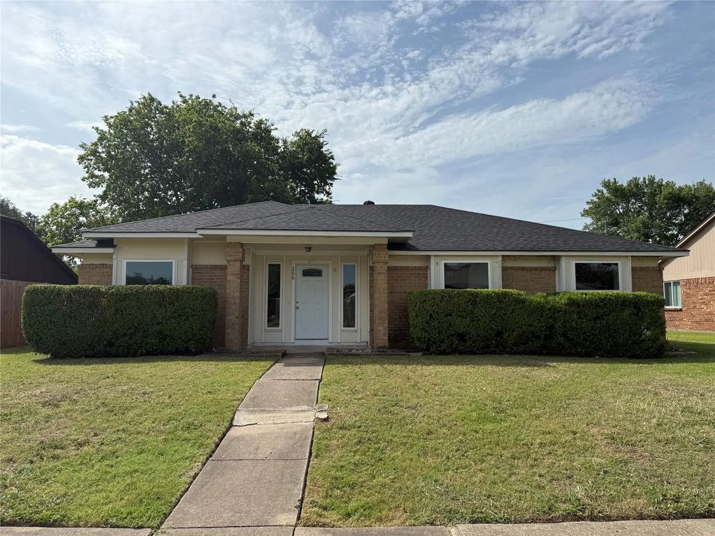 206 E Ridgegate Drive, Garland