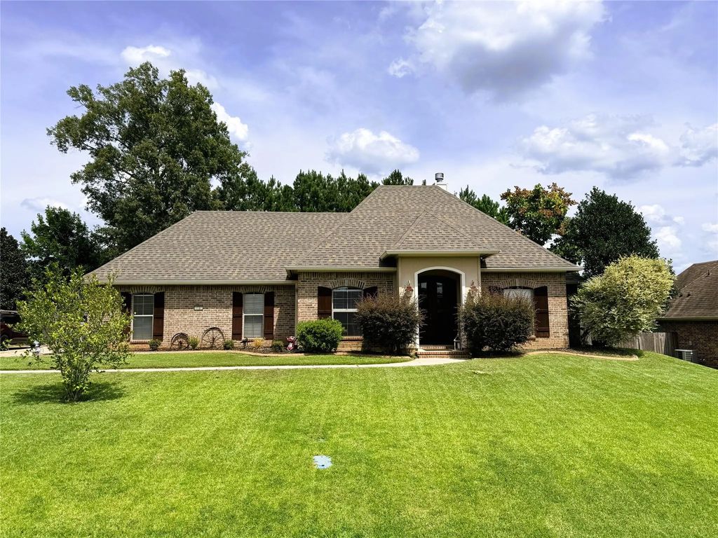 1737 Turning Leaf Trail, Haughton