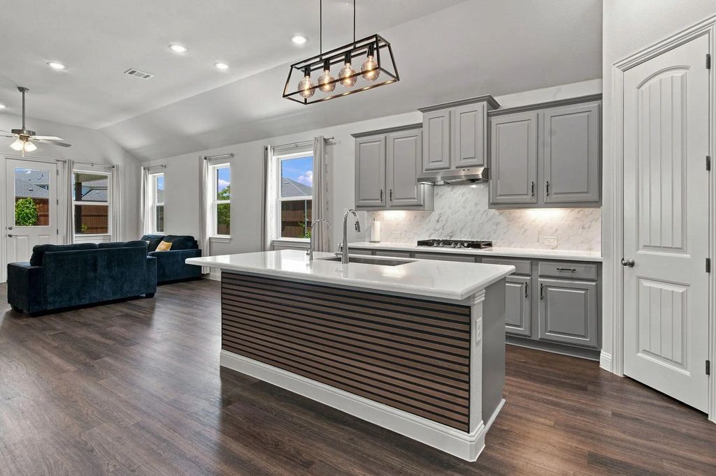 944 Tara Court, Haslet