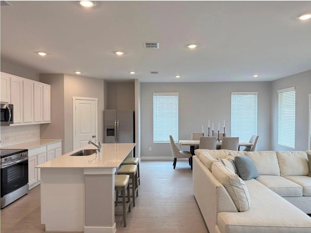 500 Mill Trace Way, Princeton