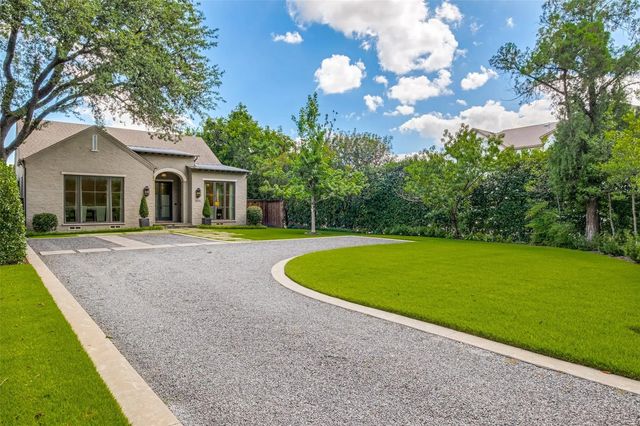 4045 Glenwick Lane, University Park