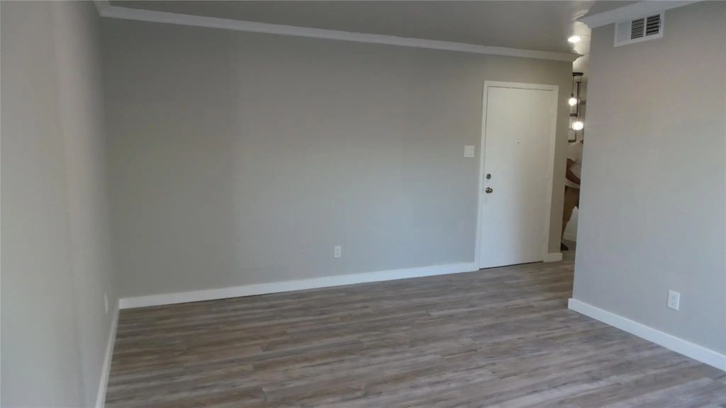 5723 Harvest Hill Road 1039, Dallas