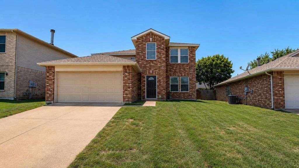 8708 Saddle Ridge Circle, Fort Worth