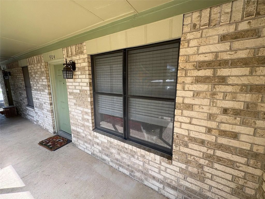 904 N Austin Street, Denton