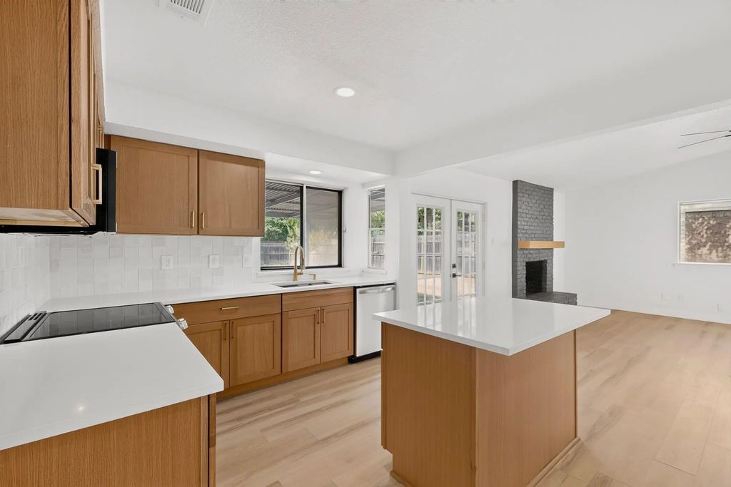 11231 Pelican Drive, Dallas