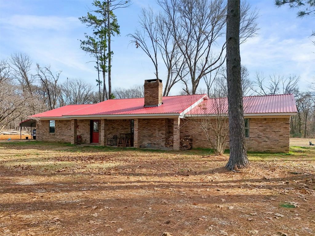 7766 N State Highway 78, Ravenna