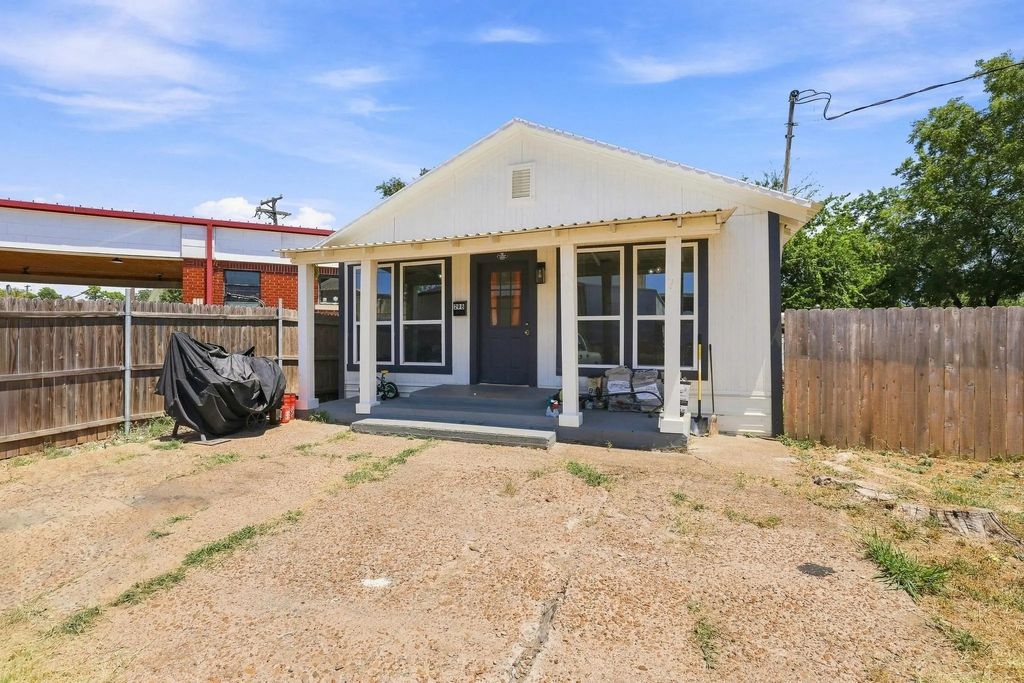 298 7th Street, Honey Grove