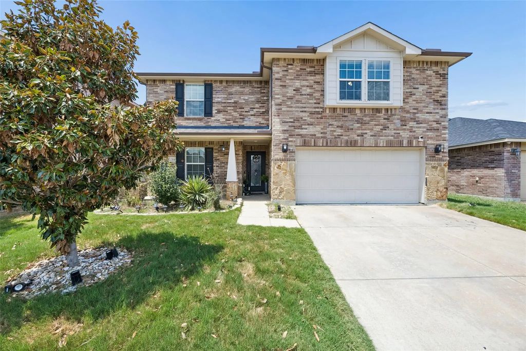 709 Bastrop Drive, Arlington