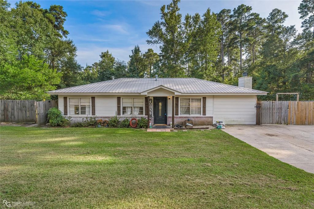 522 N Main Street, Heflin