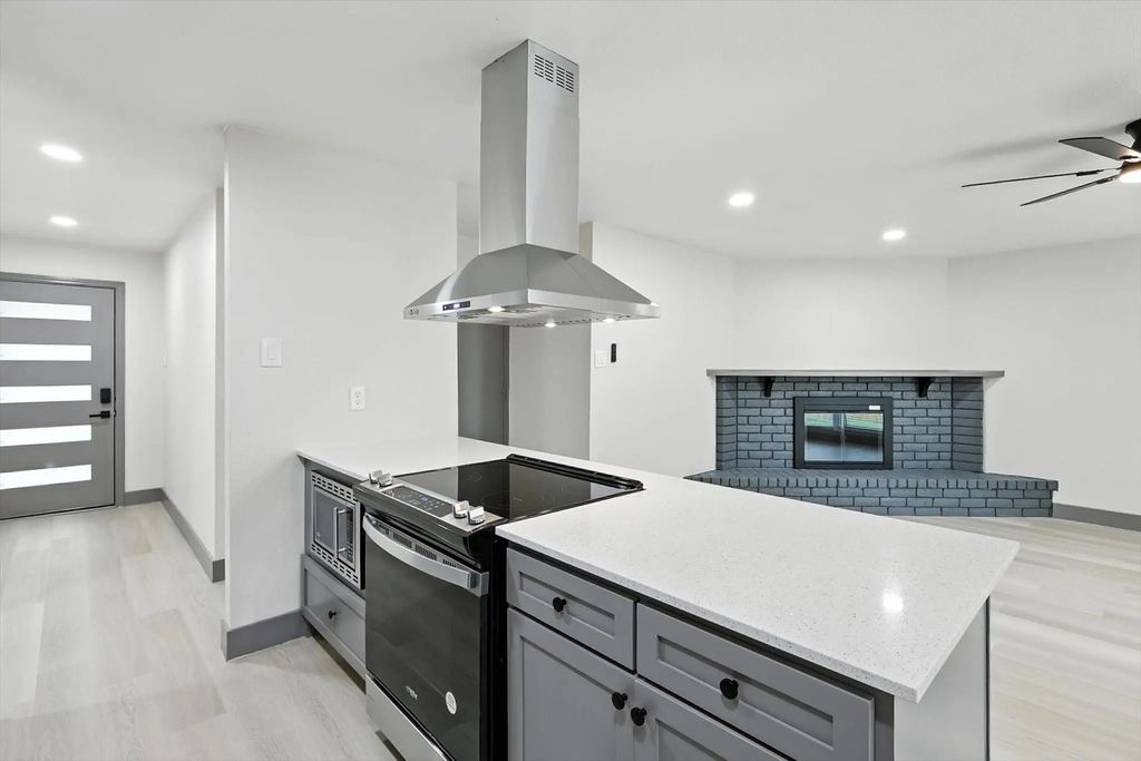 5221 Knox Drive, The Colony