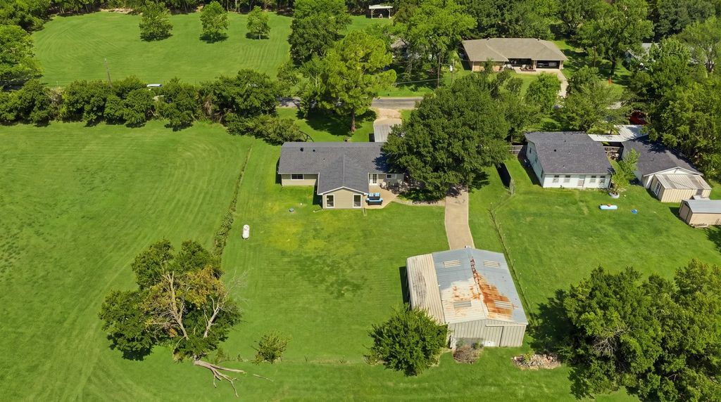 191 Klutts Drive, McLendon Chisholm