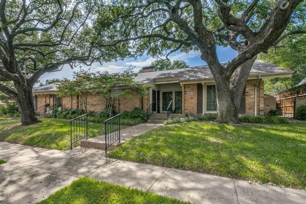 9807 Airline Road, Dallas