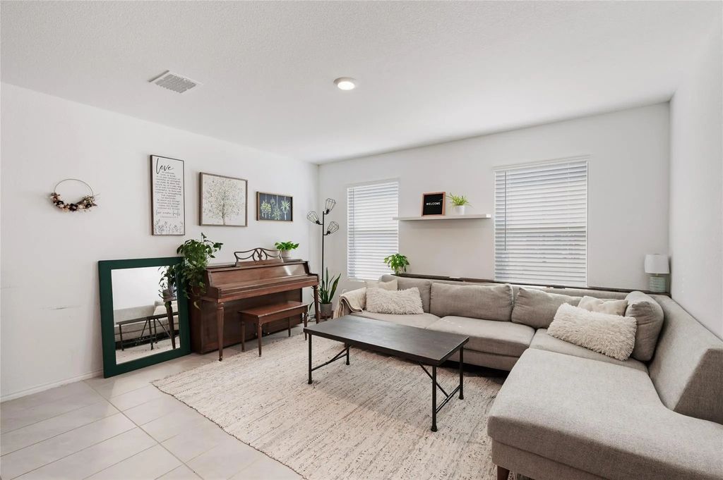 6611 Coulter Drive, Princeton