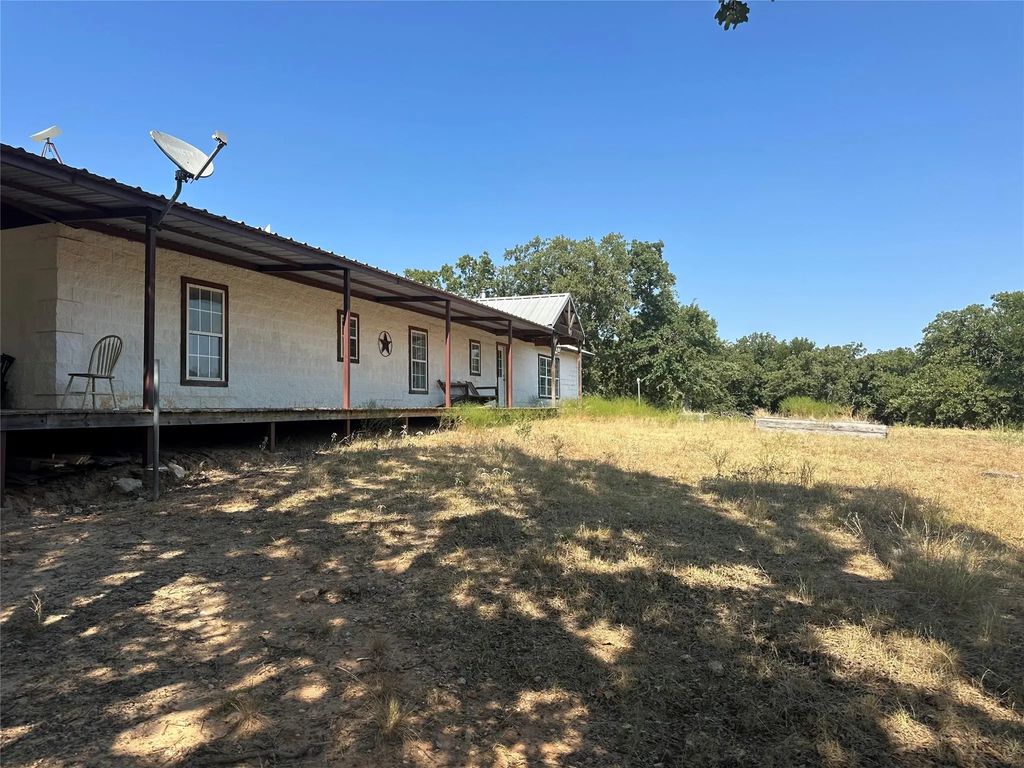 362 County Road 1270, Alvord