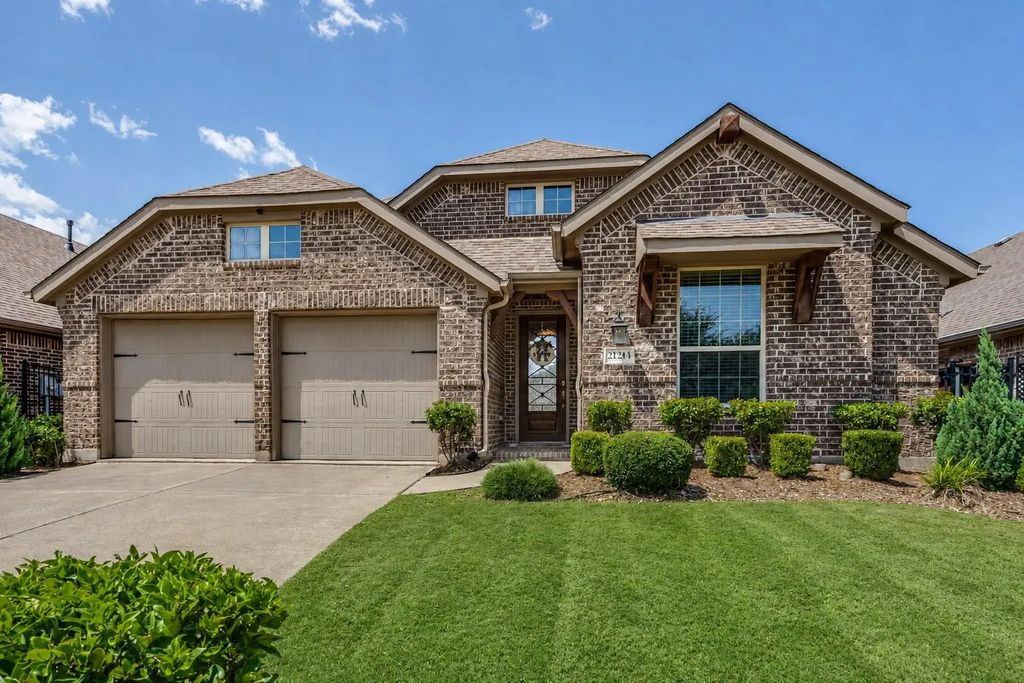 2124 Bishop Barrel Lane, St. Paul