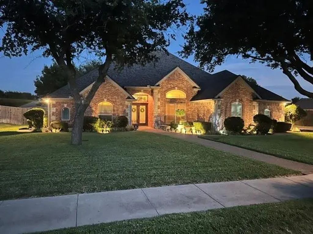 210 Ranchgate Trail, Waco